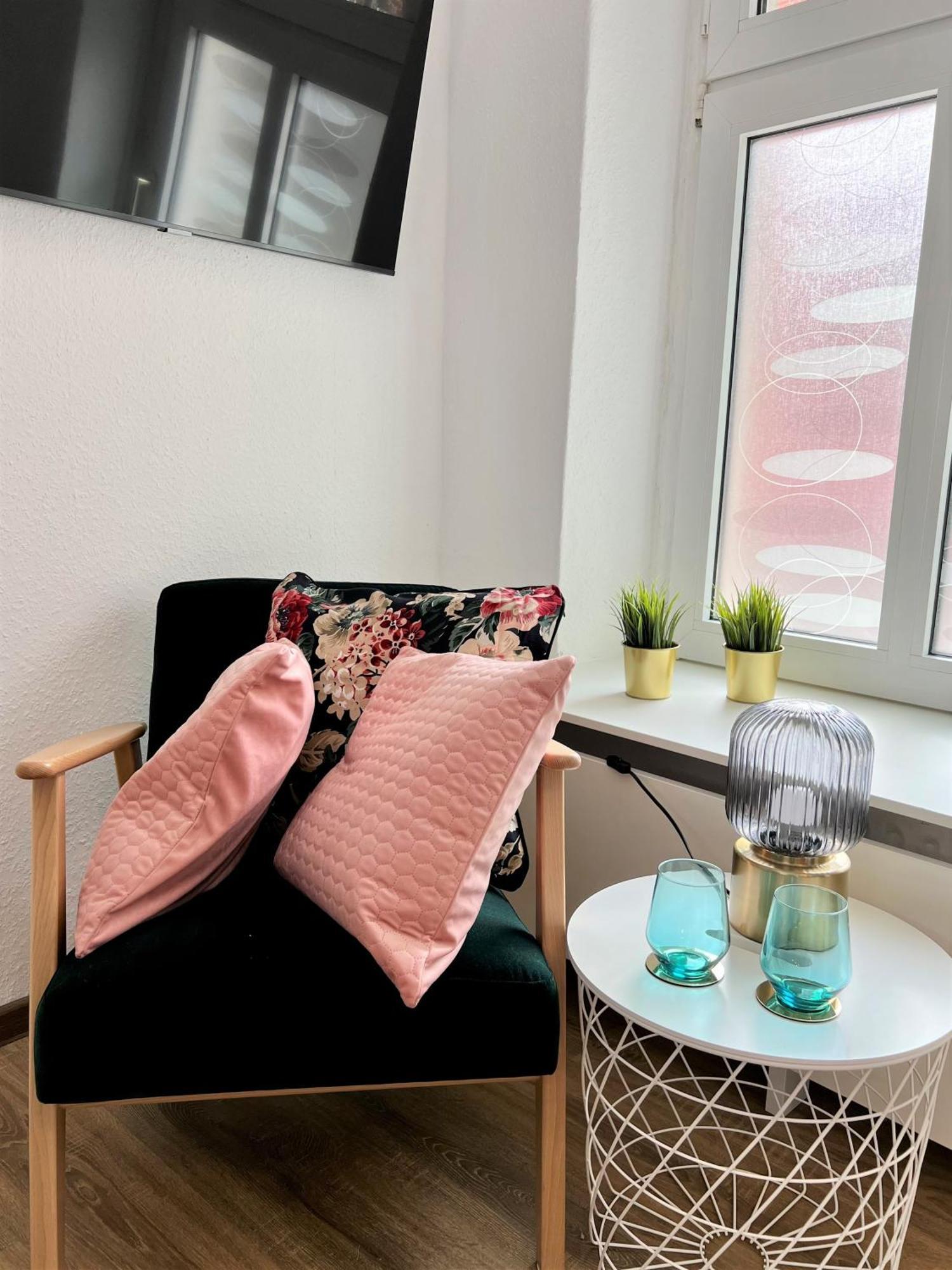Zentrales Apartment Am Hafen Inklusive Netflix! Emden Zewnętrze zdjęcie